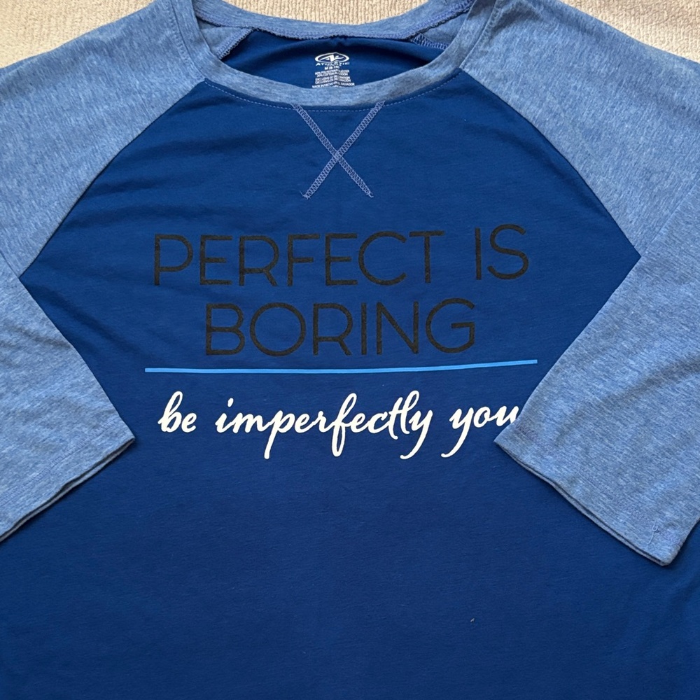 T-shirt Baseball womens new size M (8-10) 80% polyester 20% cotton
